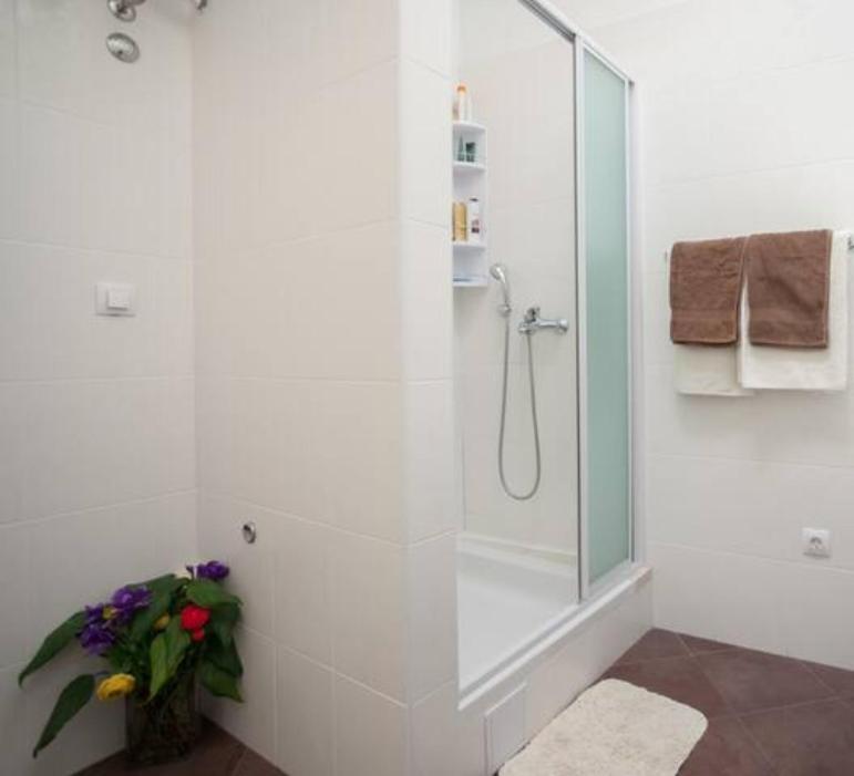 Relaxing Apartment Paulina With Balcony ดูบรอฟนิก ภายนอก รูปภาพ